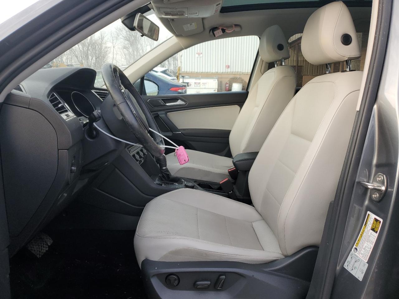 2018 Volkswagen Tiguan - Image 7