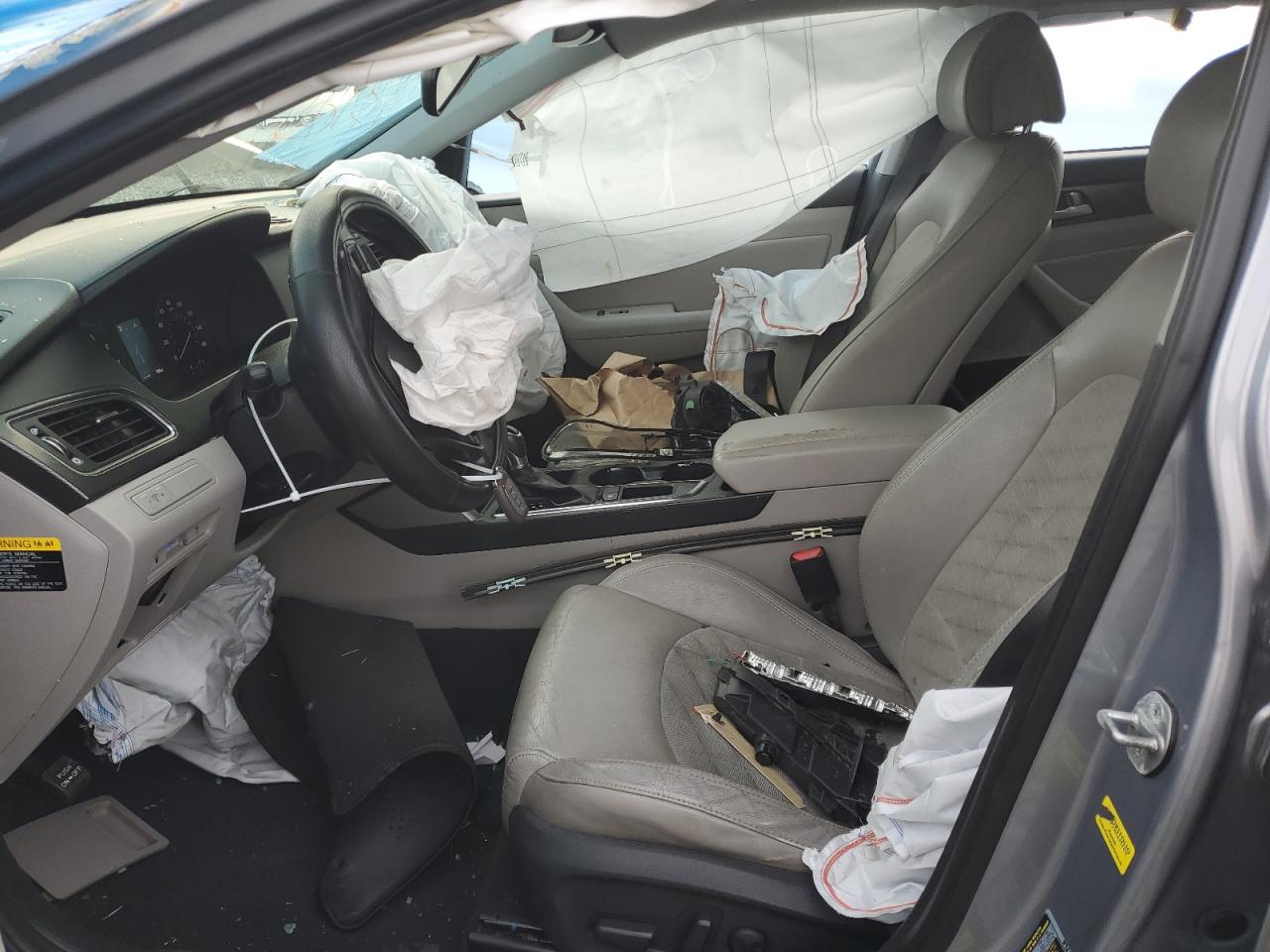 2017 Hyundai Sonata - Image 7