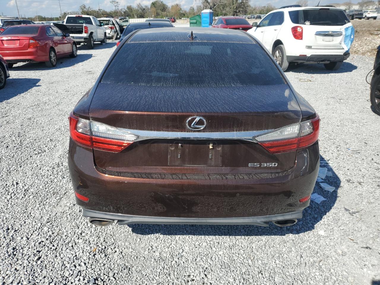 2016 Lexus ES - Image 6