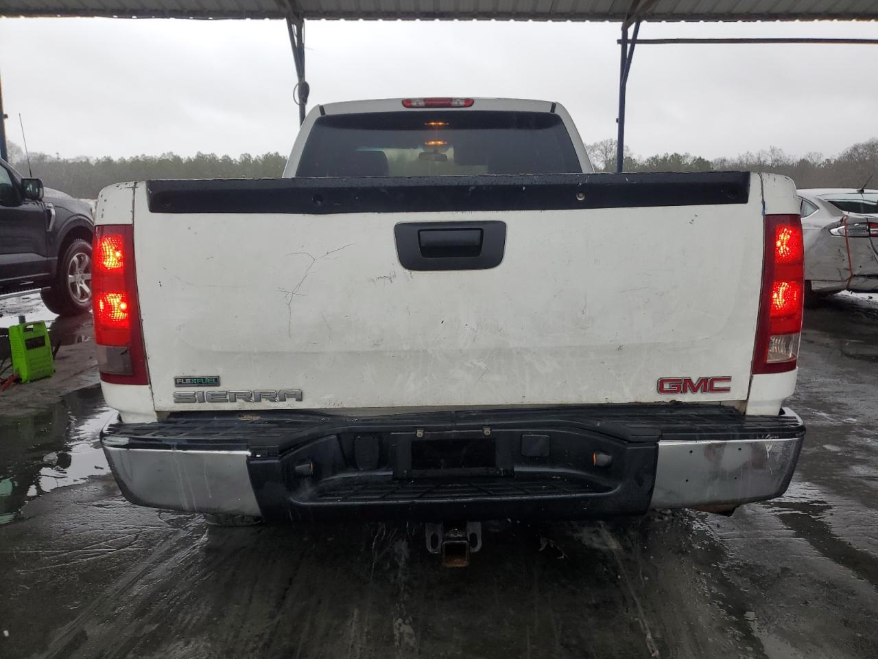 2011 GMC Sierra - Image 6