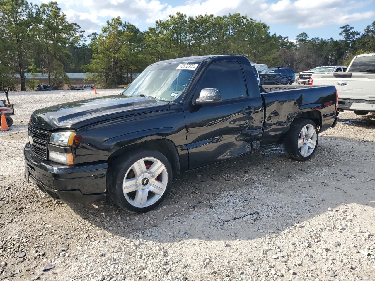 2005 Chevrolet Silverado - Image 1