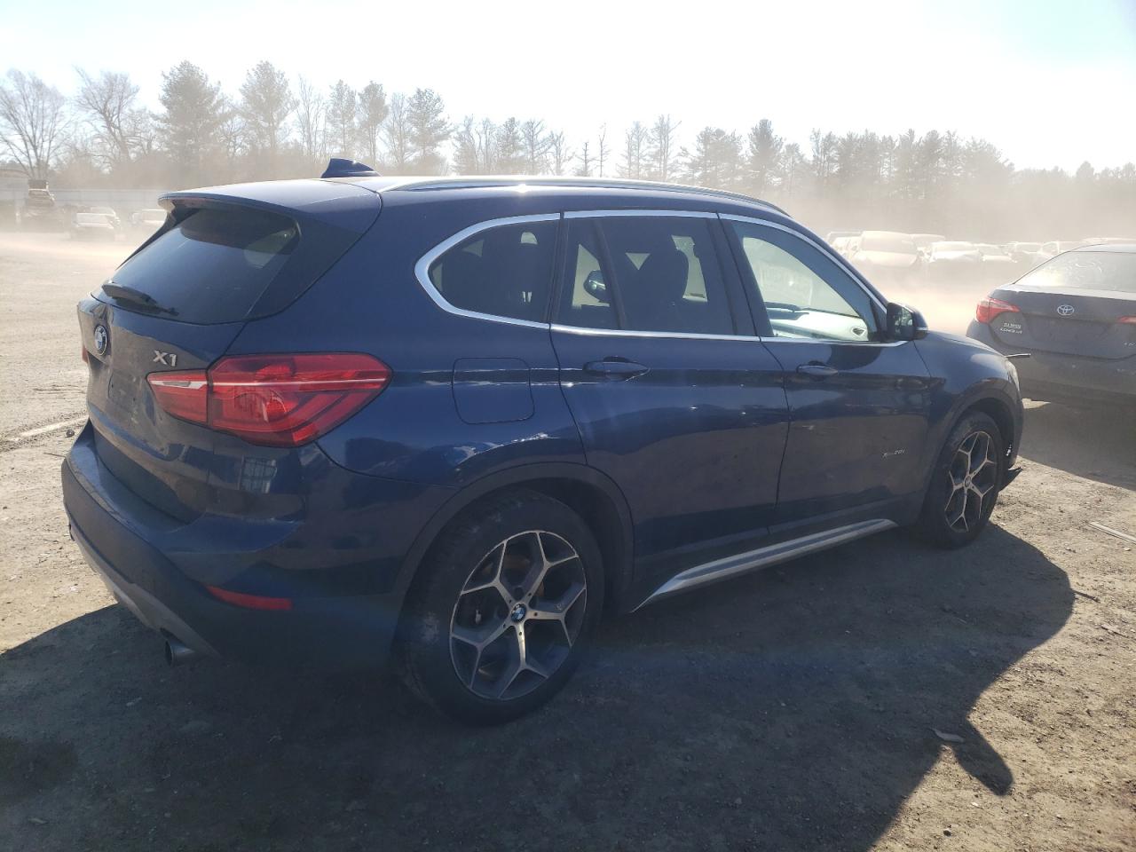 2016 BMW X1 - Image 3