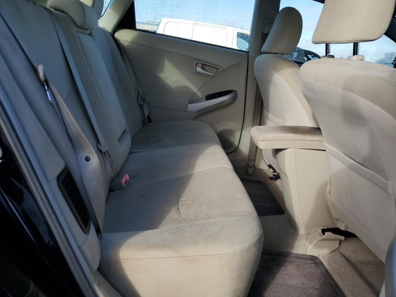 2011 Toyota Prius - Image 11