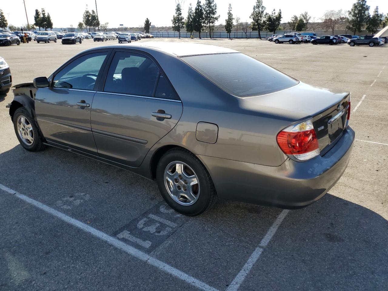 2006 Toyota Camry - Image 2