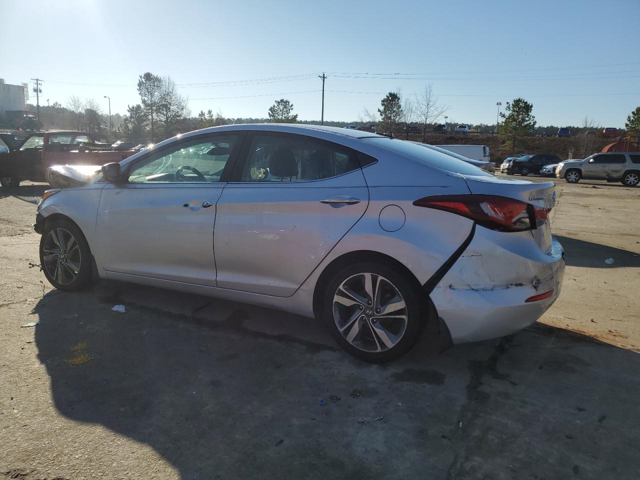 2015 Hyundai Elantra - Image 2