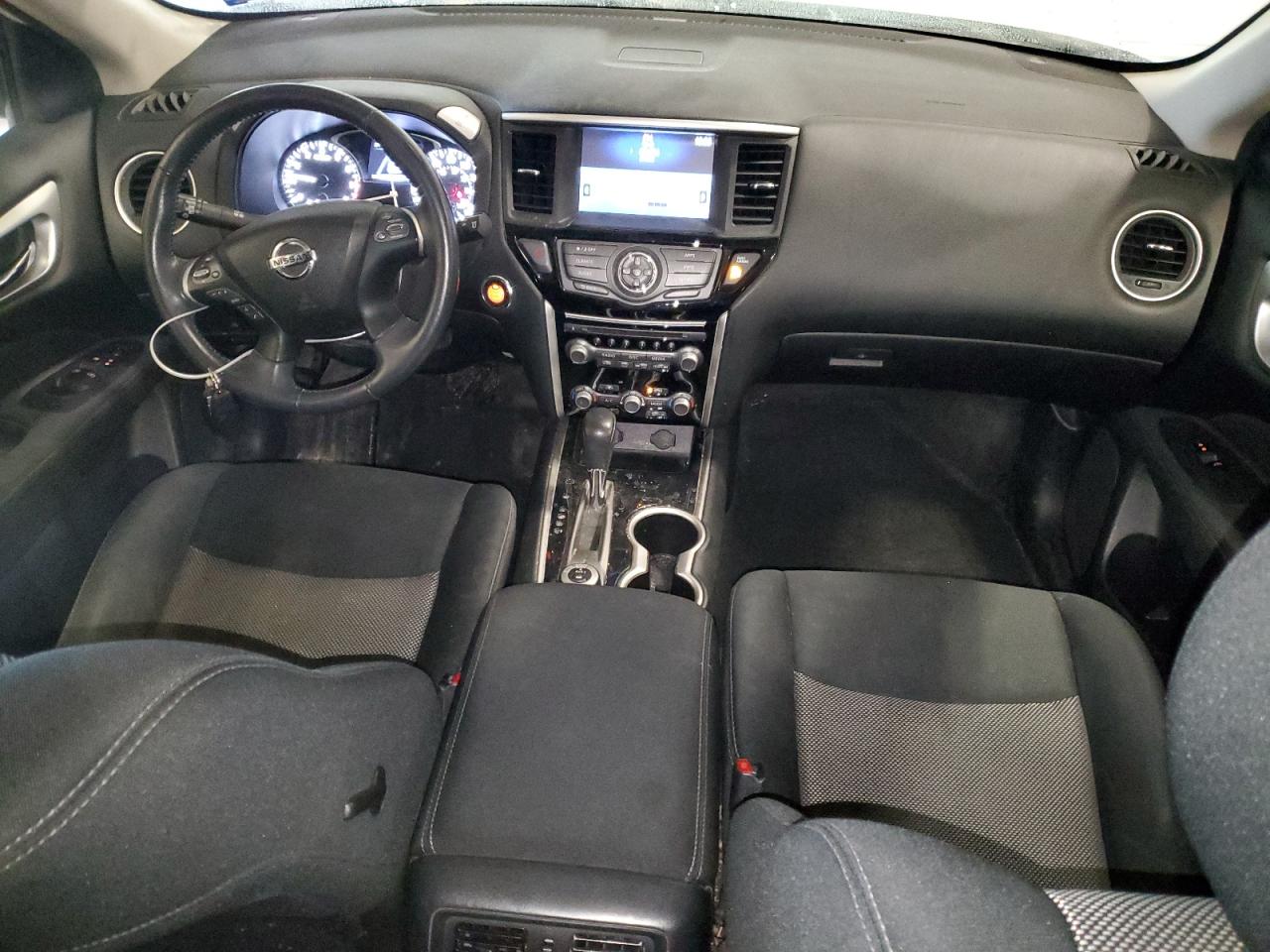 2017 Nissan Pathfinder - Image 8