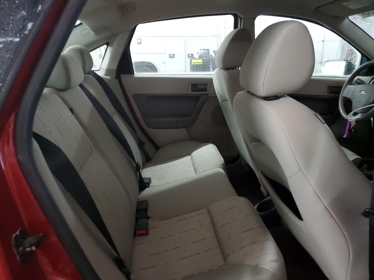 2011 Ford Focus - Image 10