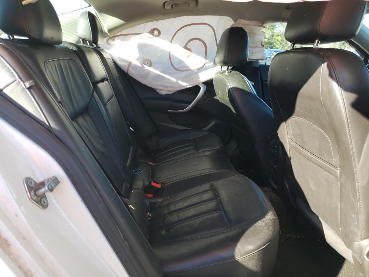 2015 Buick Regal - Image 10