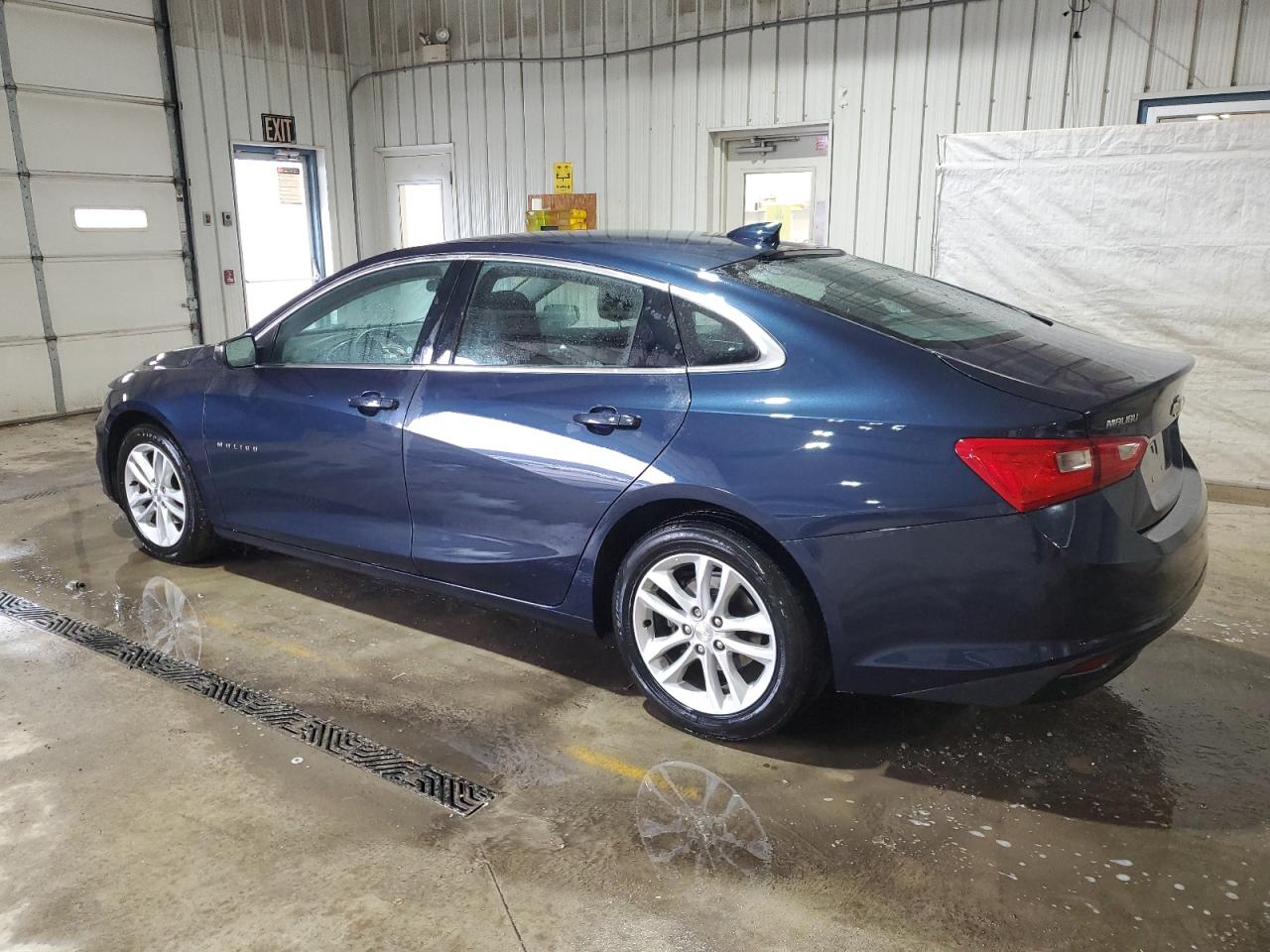 2016 Chevrolet Malibu - Image 2