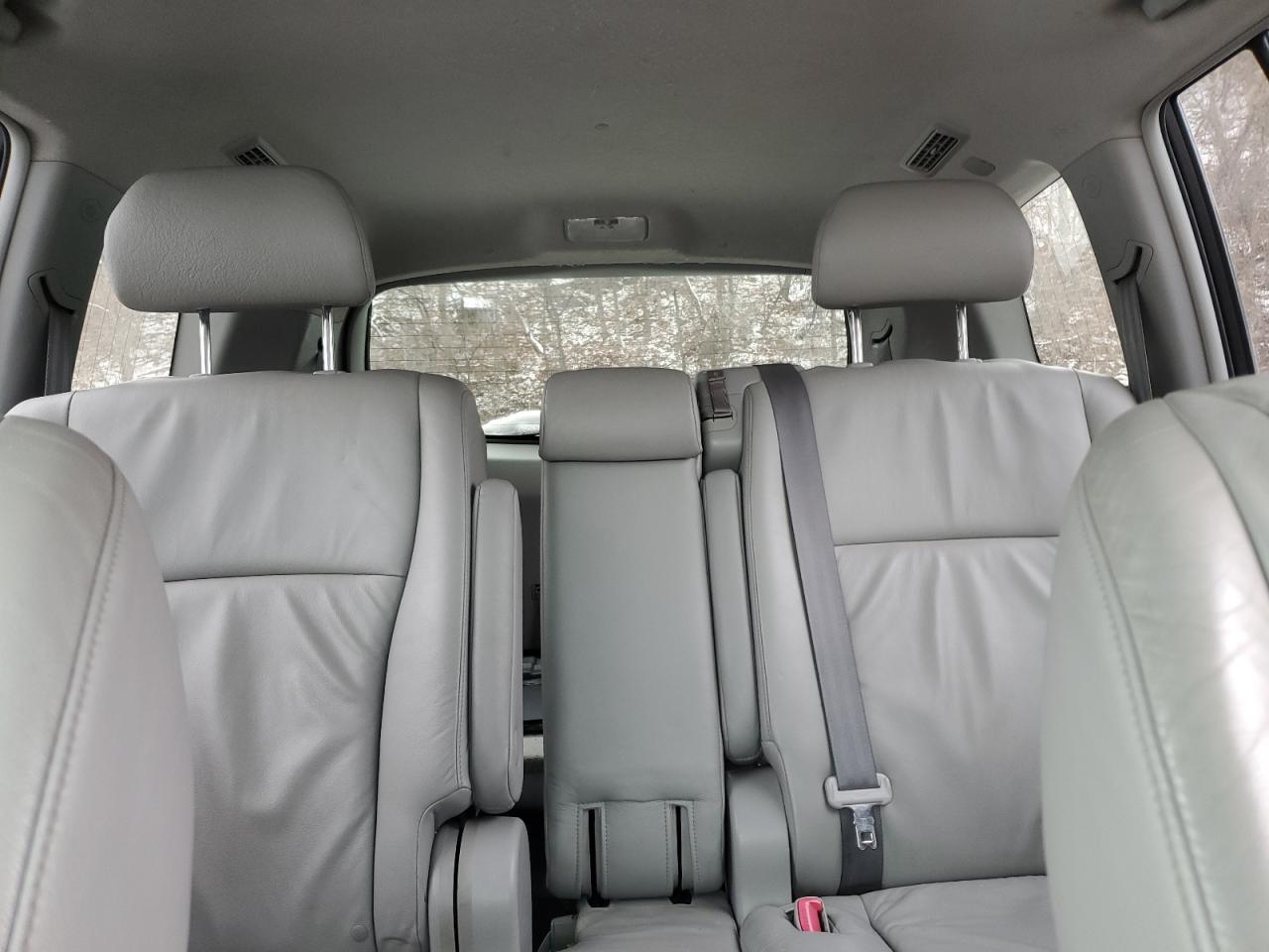 2010 Toyota Highlander - Image 10