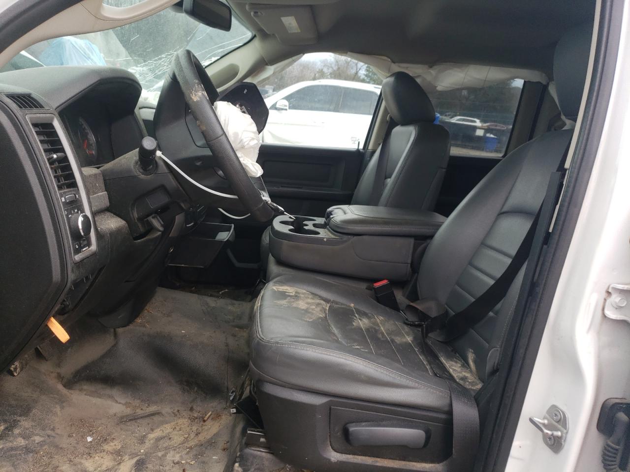 2019 RAM 1500 - Image 7