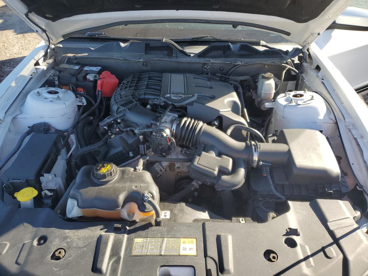 2014 Ford Mustang - Image 11