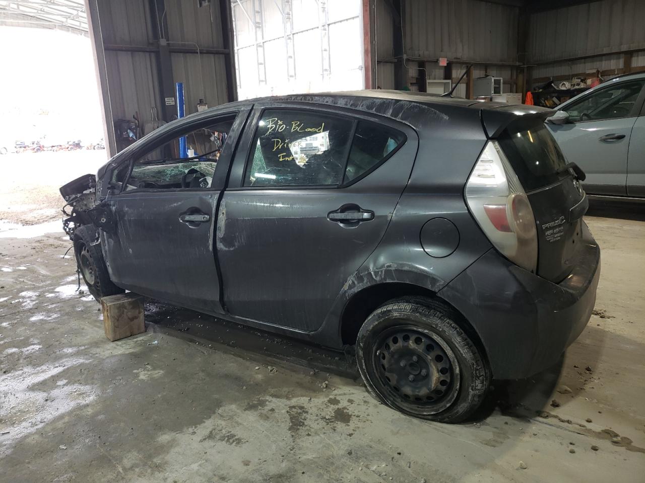 2013 Toyota Prius - Image 2
