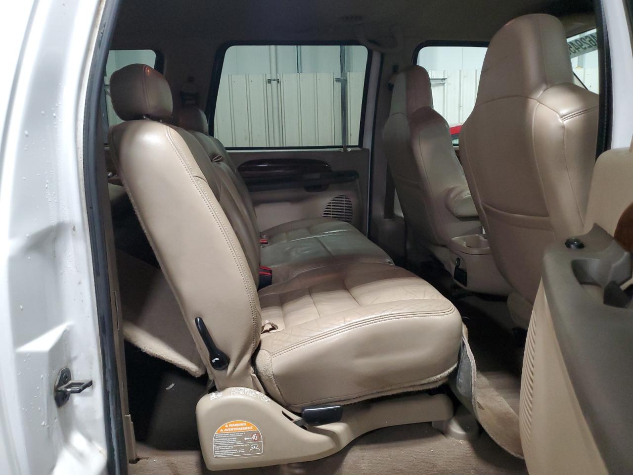 2002 Ford Excursion - Image 11