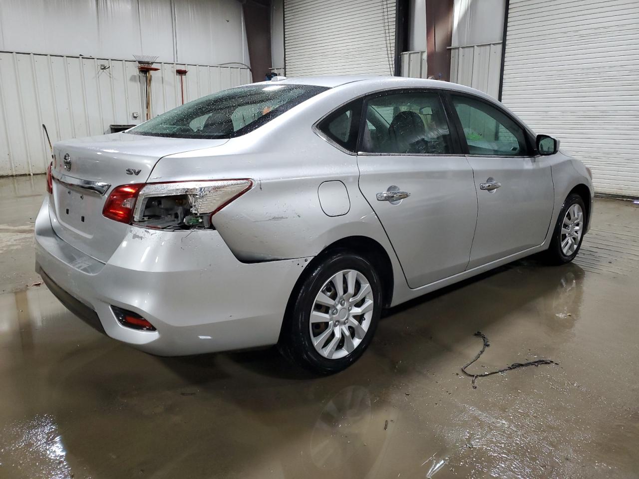 2017 Nissan Sentra - Image 3