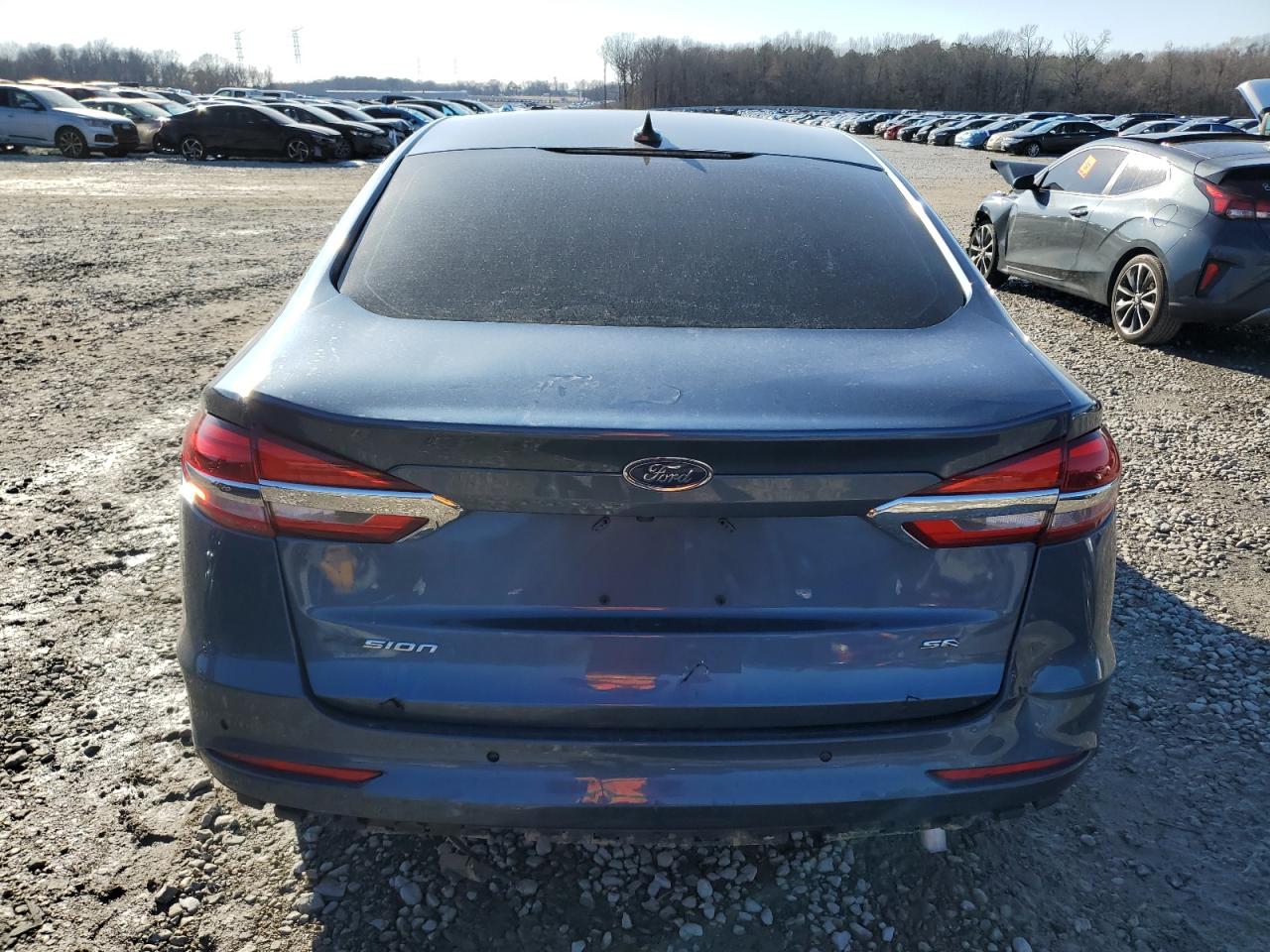 2019 Ford Fusion - Image 6