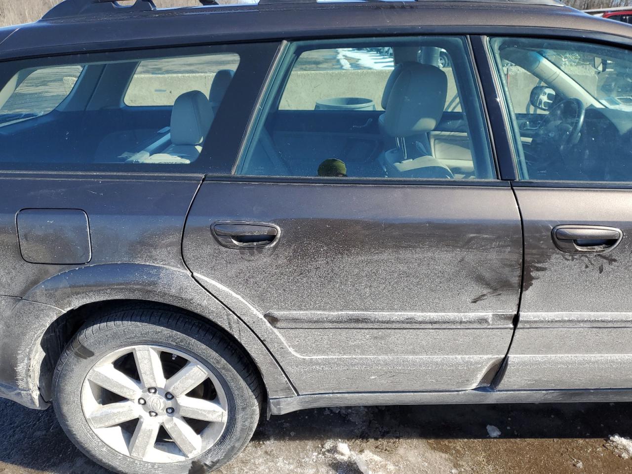 2008 Subaru Outback - Image 10