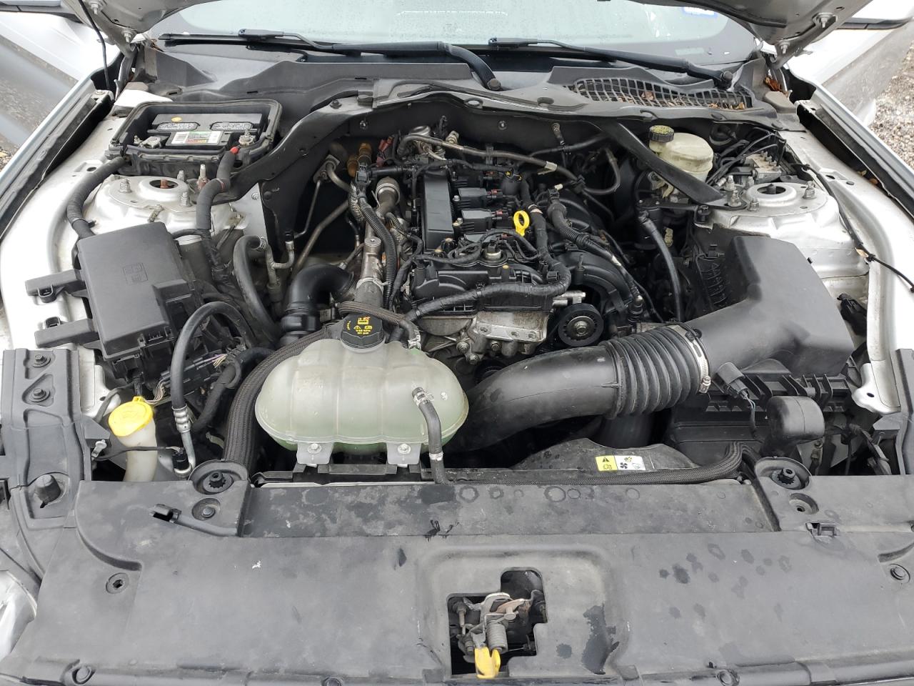 2016 Ford Mustang - Image 11