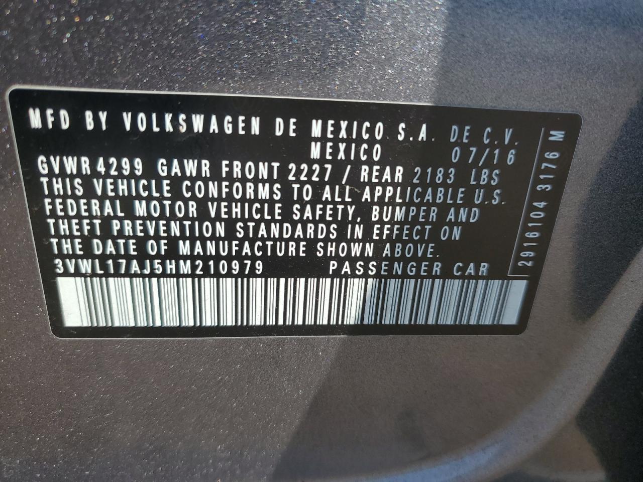 2017 Volkswagen Jetta - Image 12