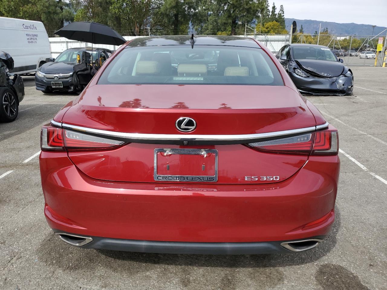 2019 Lexus ES - Image 6