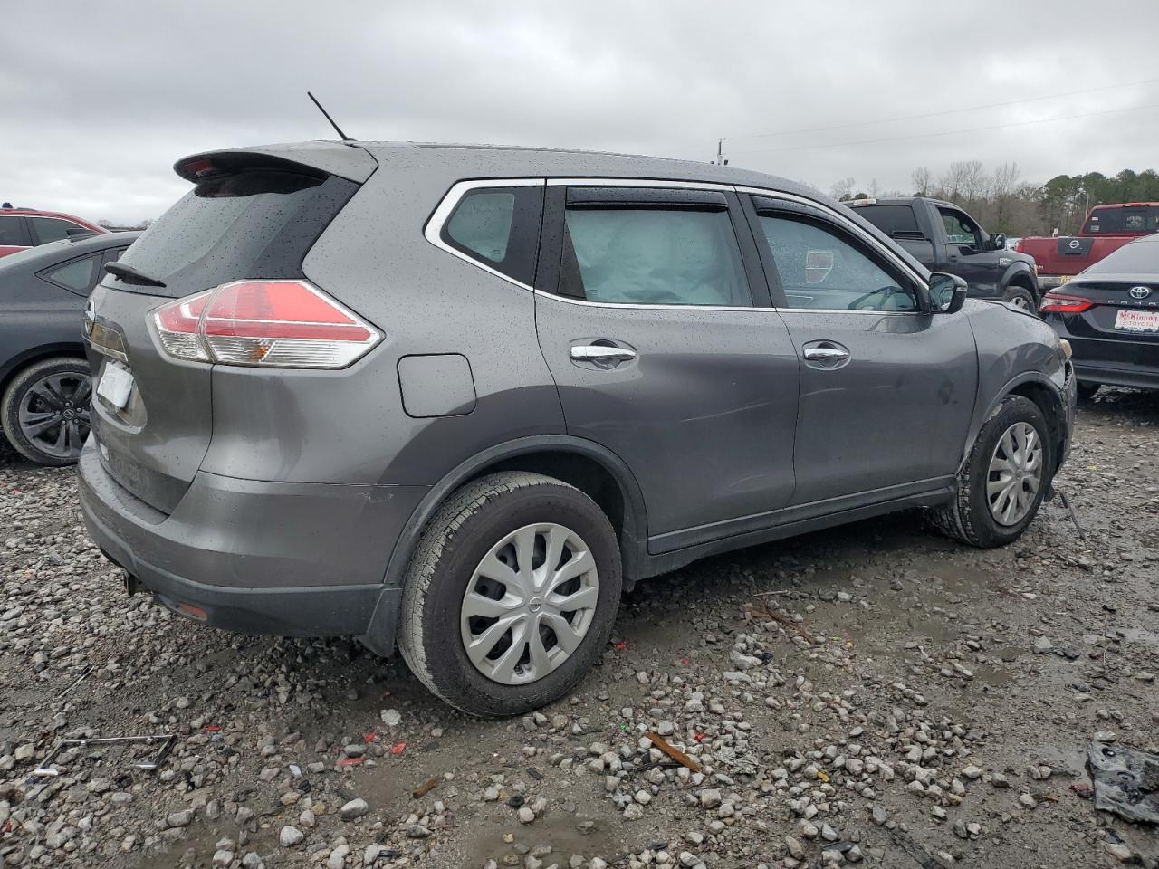 2015 Nissan Rogue - Image 3