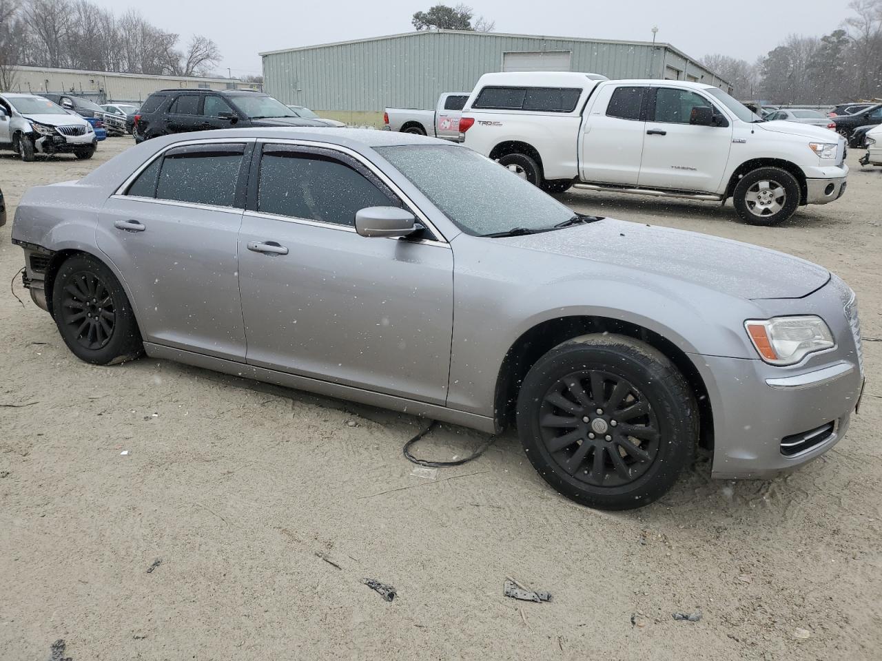 2014 Chrysler 300 - Image 4