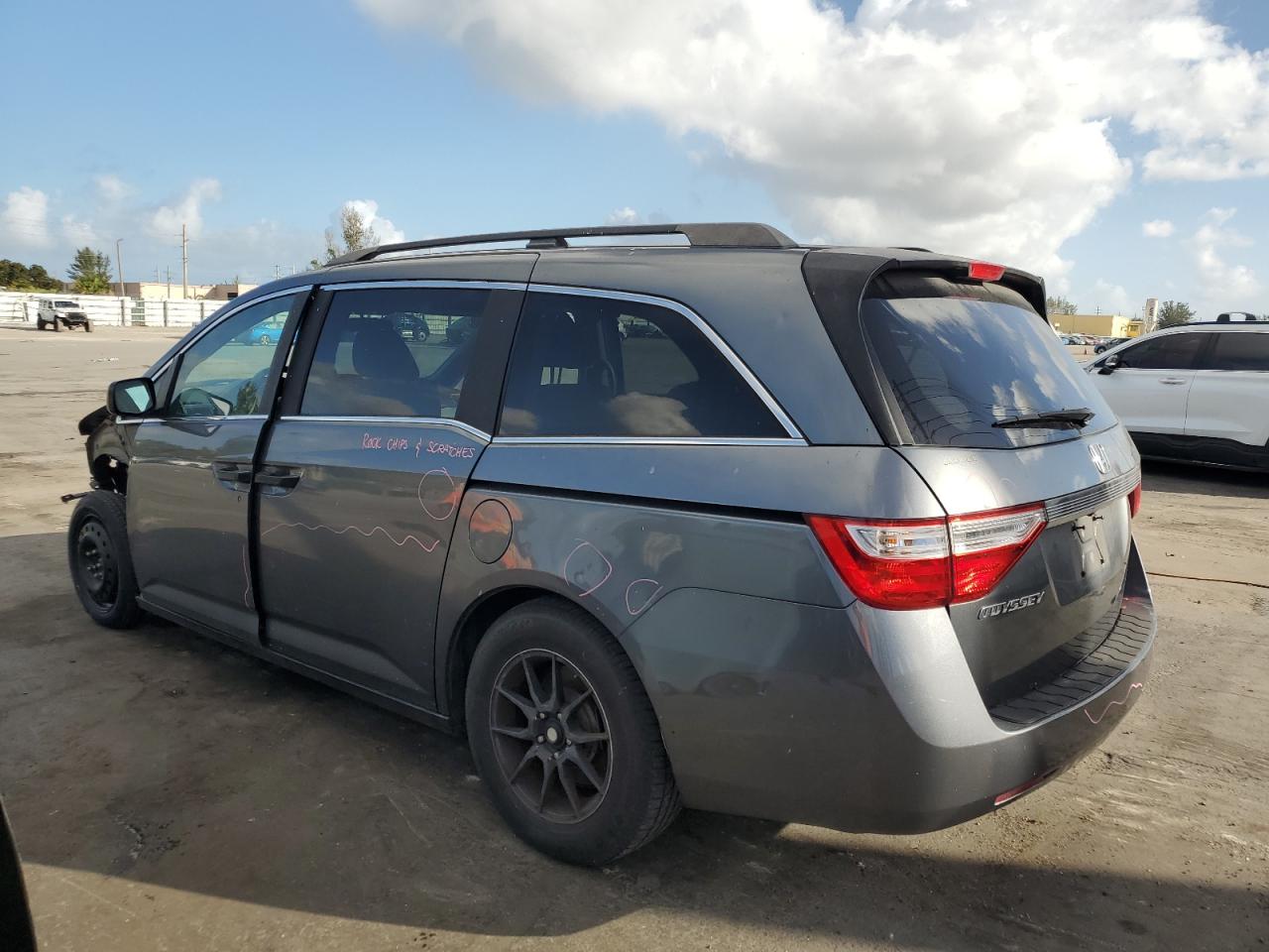 2013 Honda Odyssey - Image 2