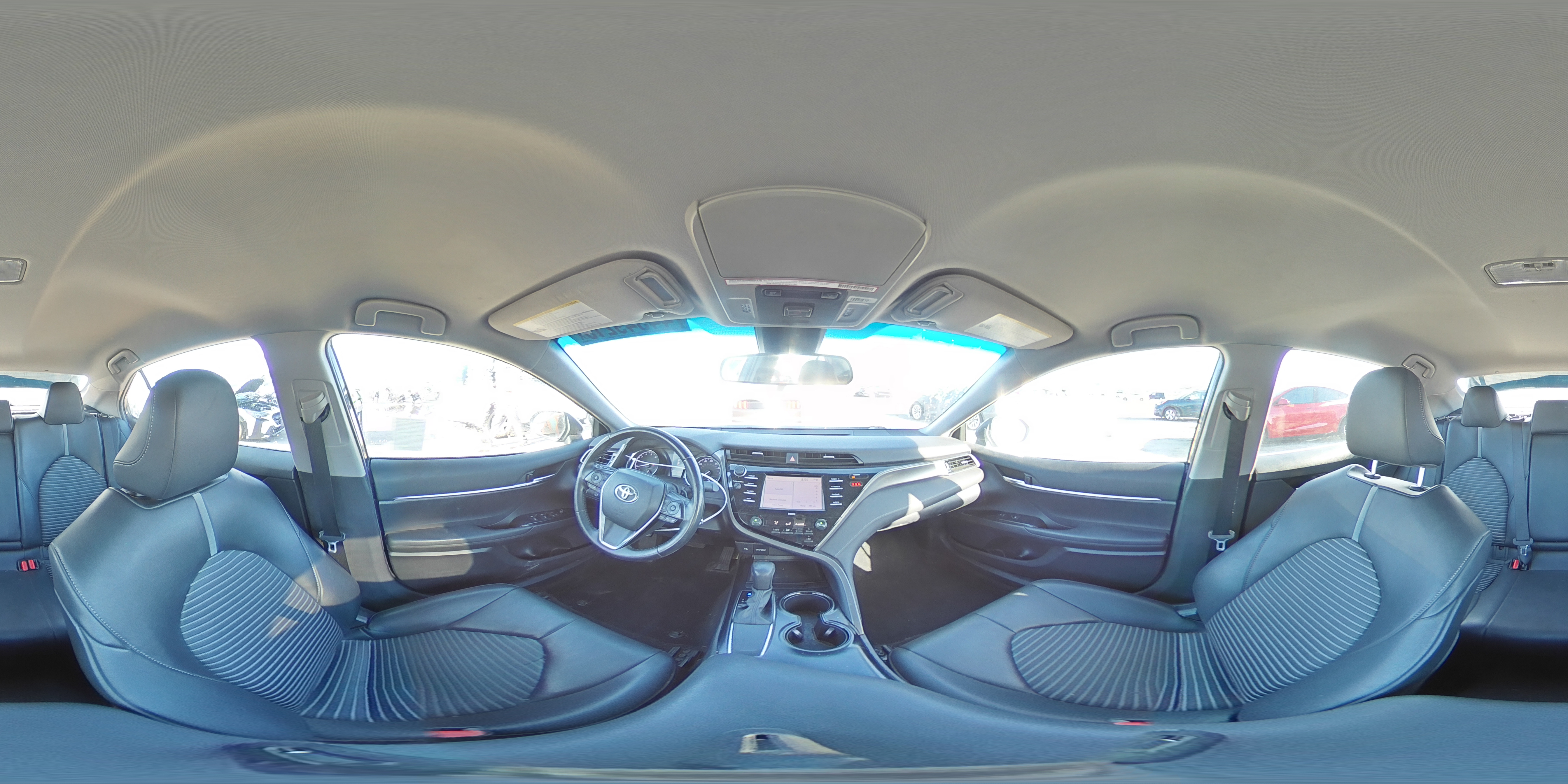 2020 Toyota Camry - Image 12