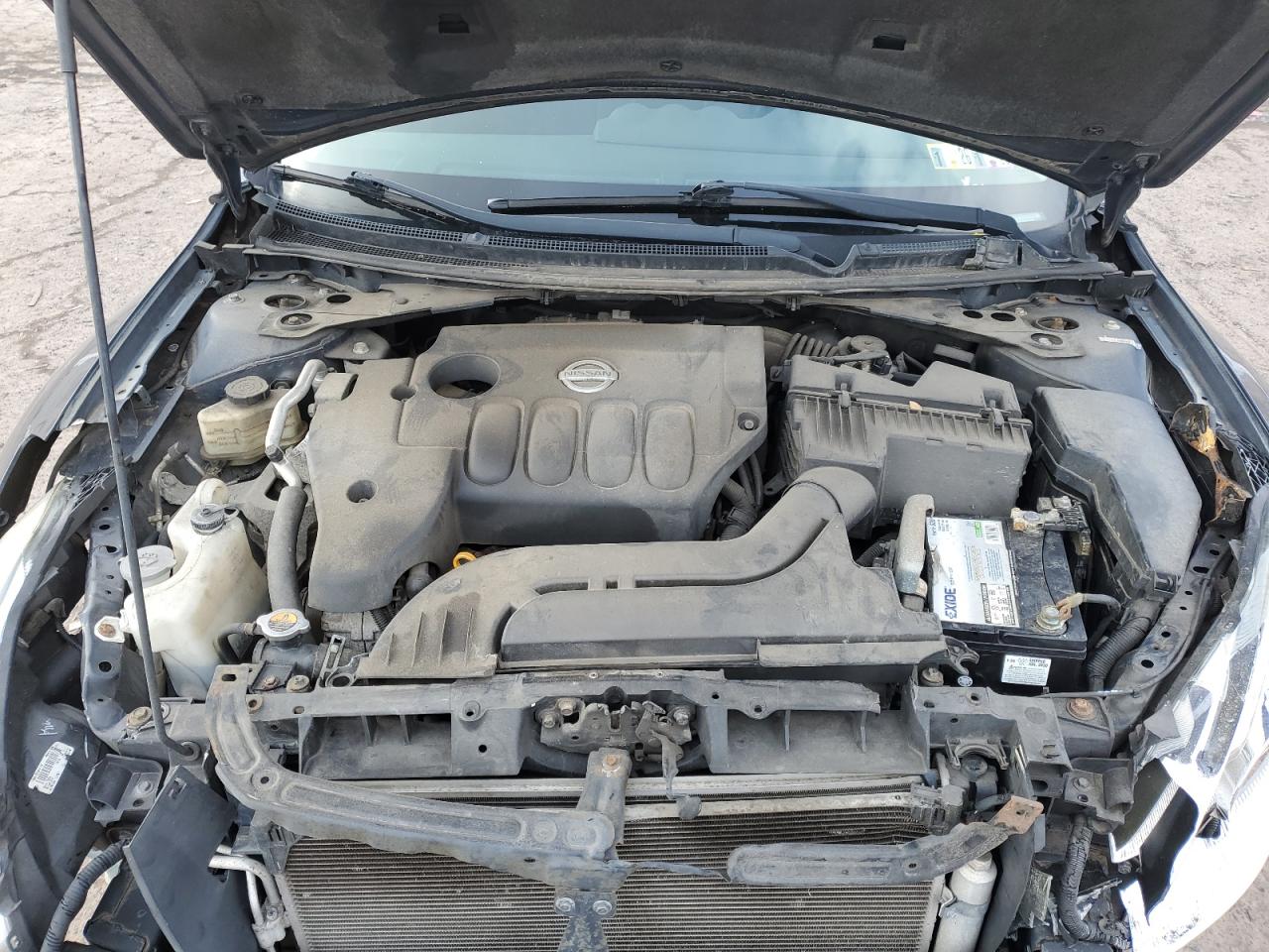 2010 Nissan Altima - Image 12