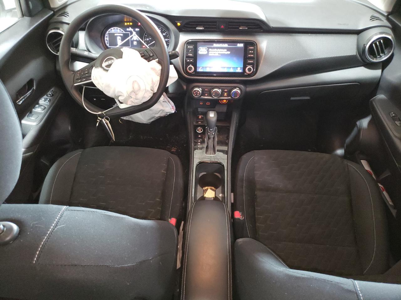 2024 Nissan Kicks - Image 8