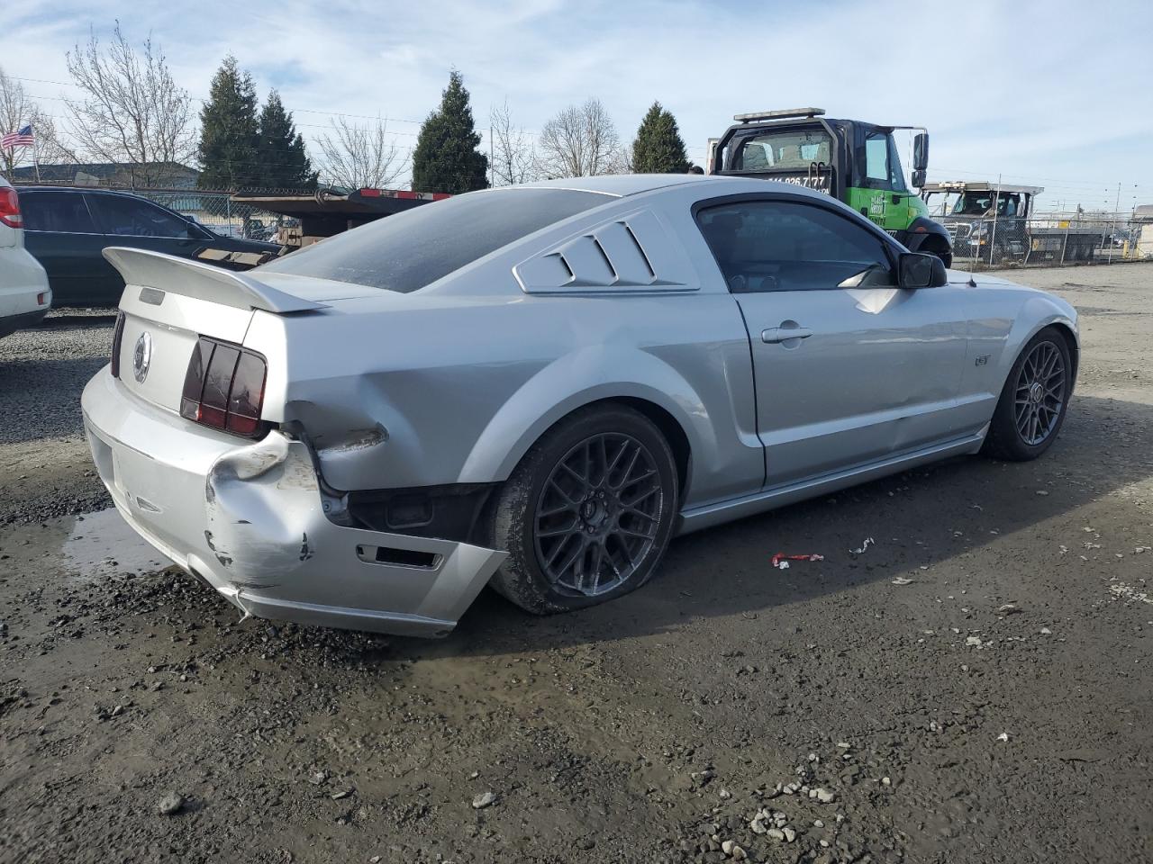 2005 Ford Mustang - Image 3
