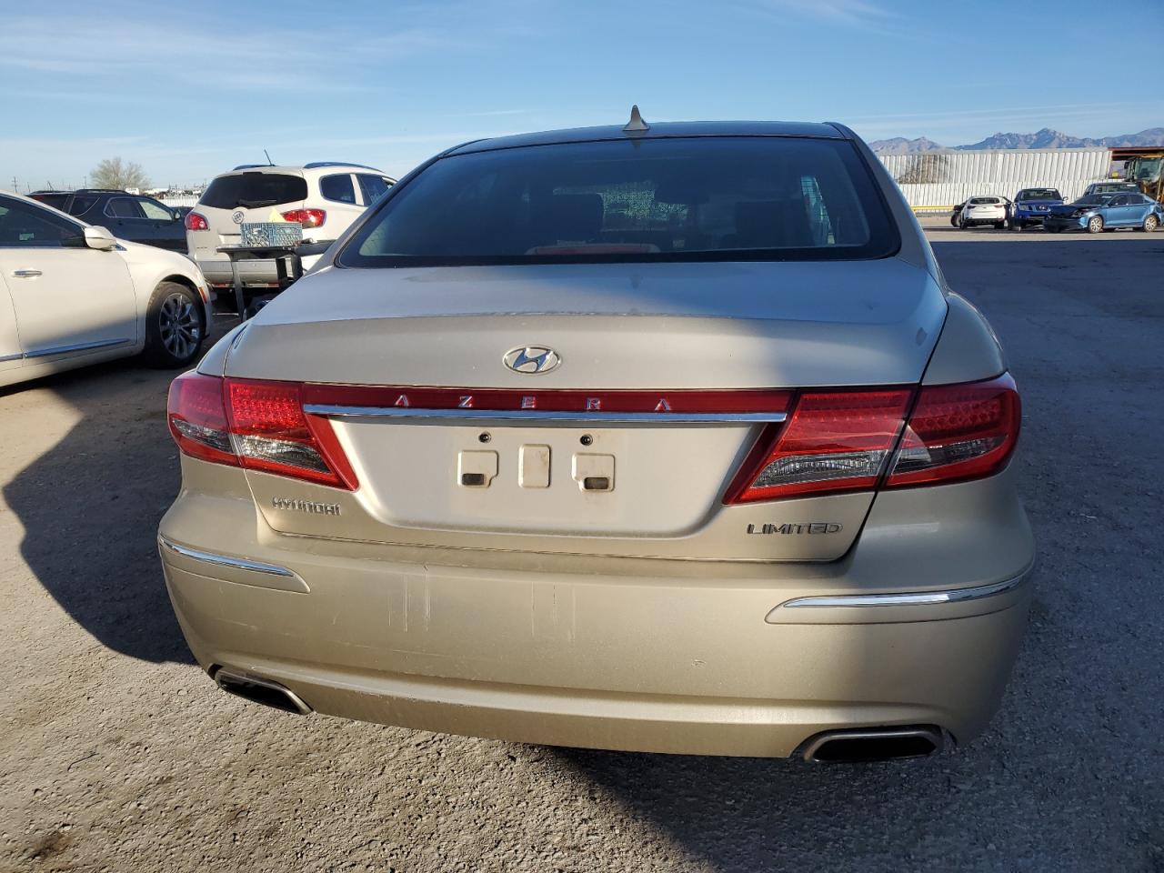 2011 Hyundai Azera - Image 6