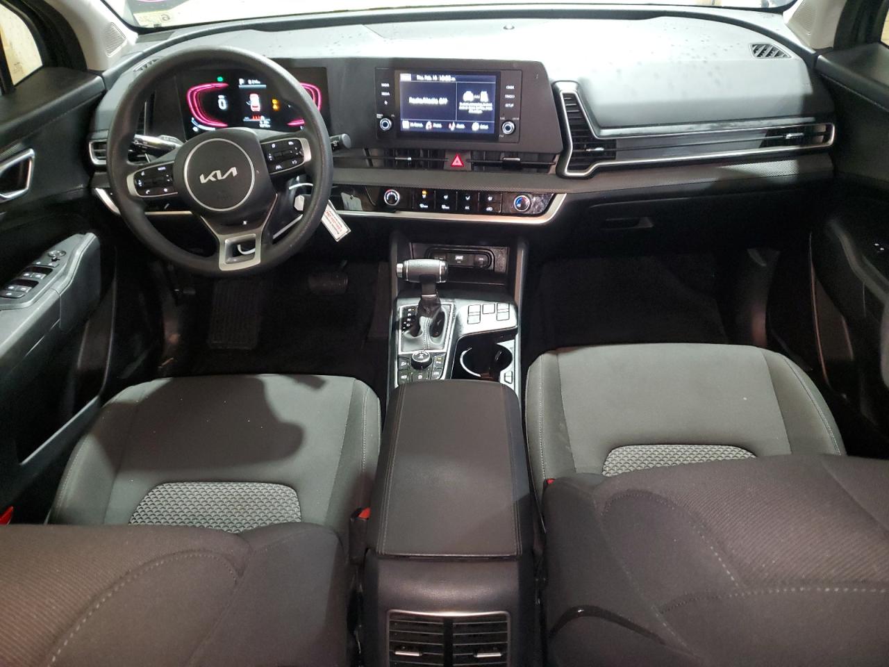 2024 Kia Sportage - Image 8