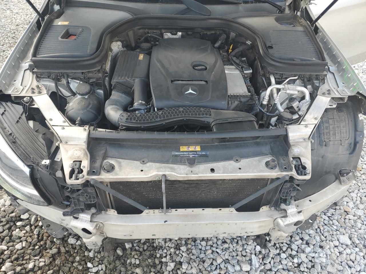 2016 Mercedes-Benz GLC - Image 11