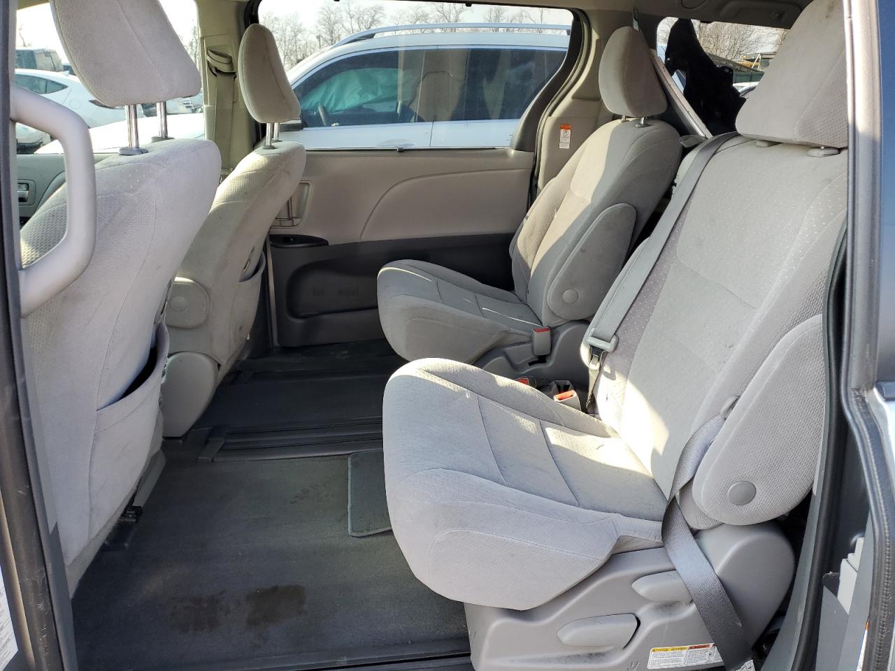 2018 Toyota Sienna - Image 11