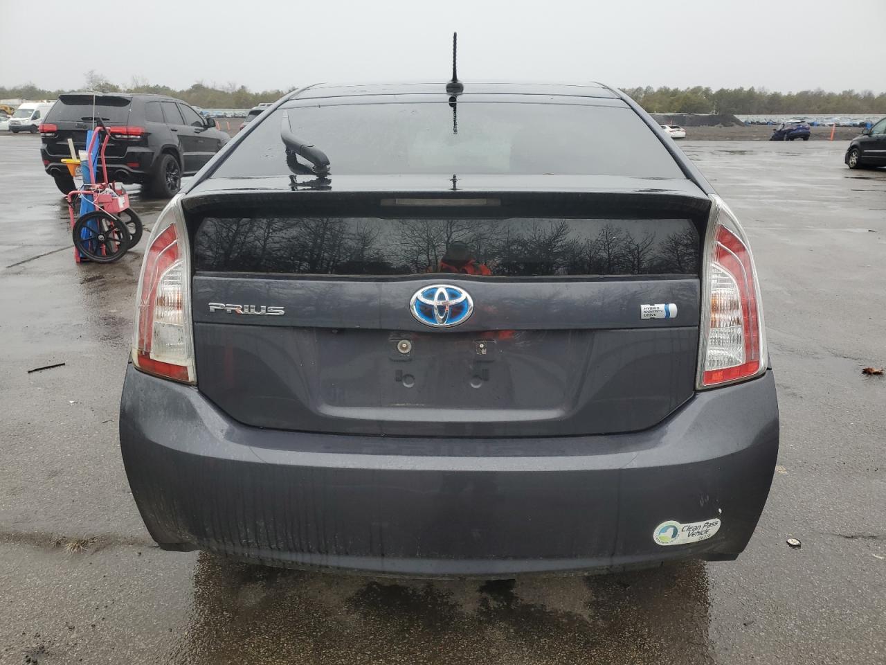 2014 Toyota Prius - Image 6
