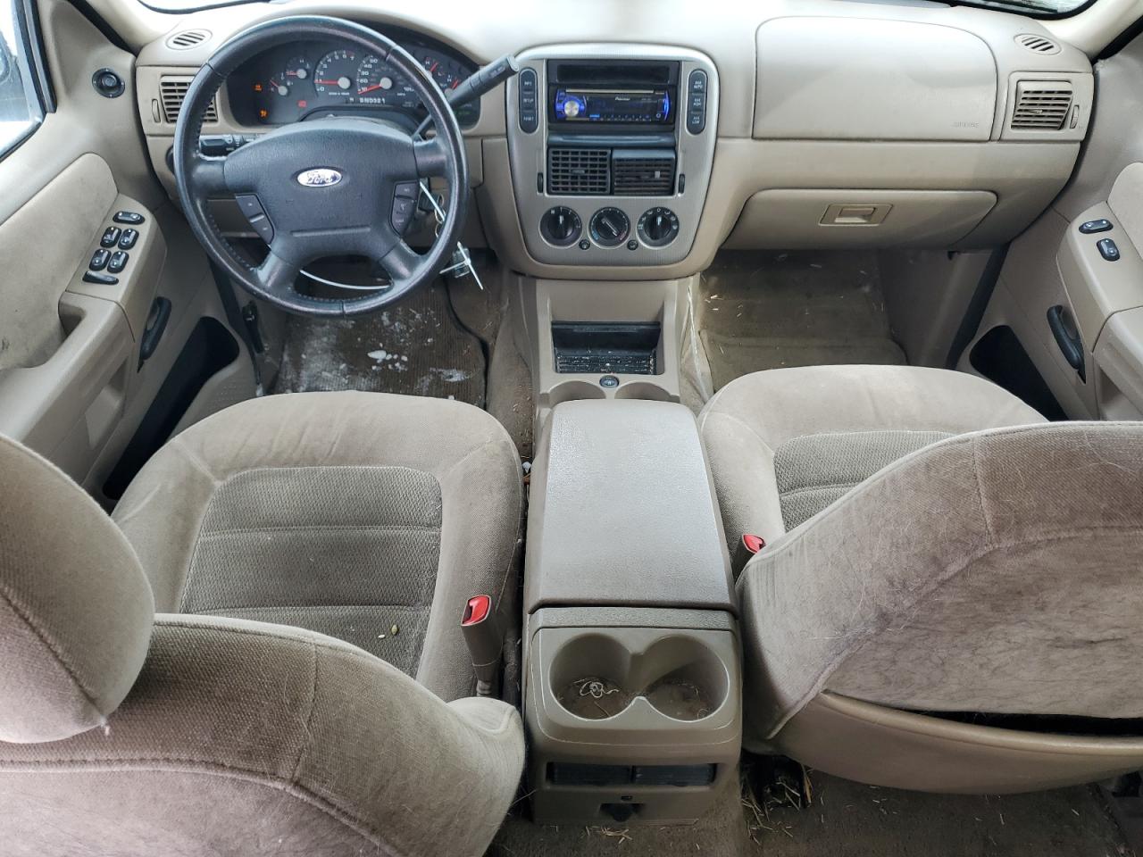 2005 Ford Explorer - Image 8