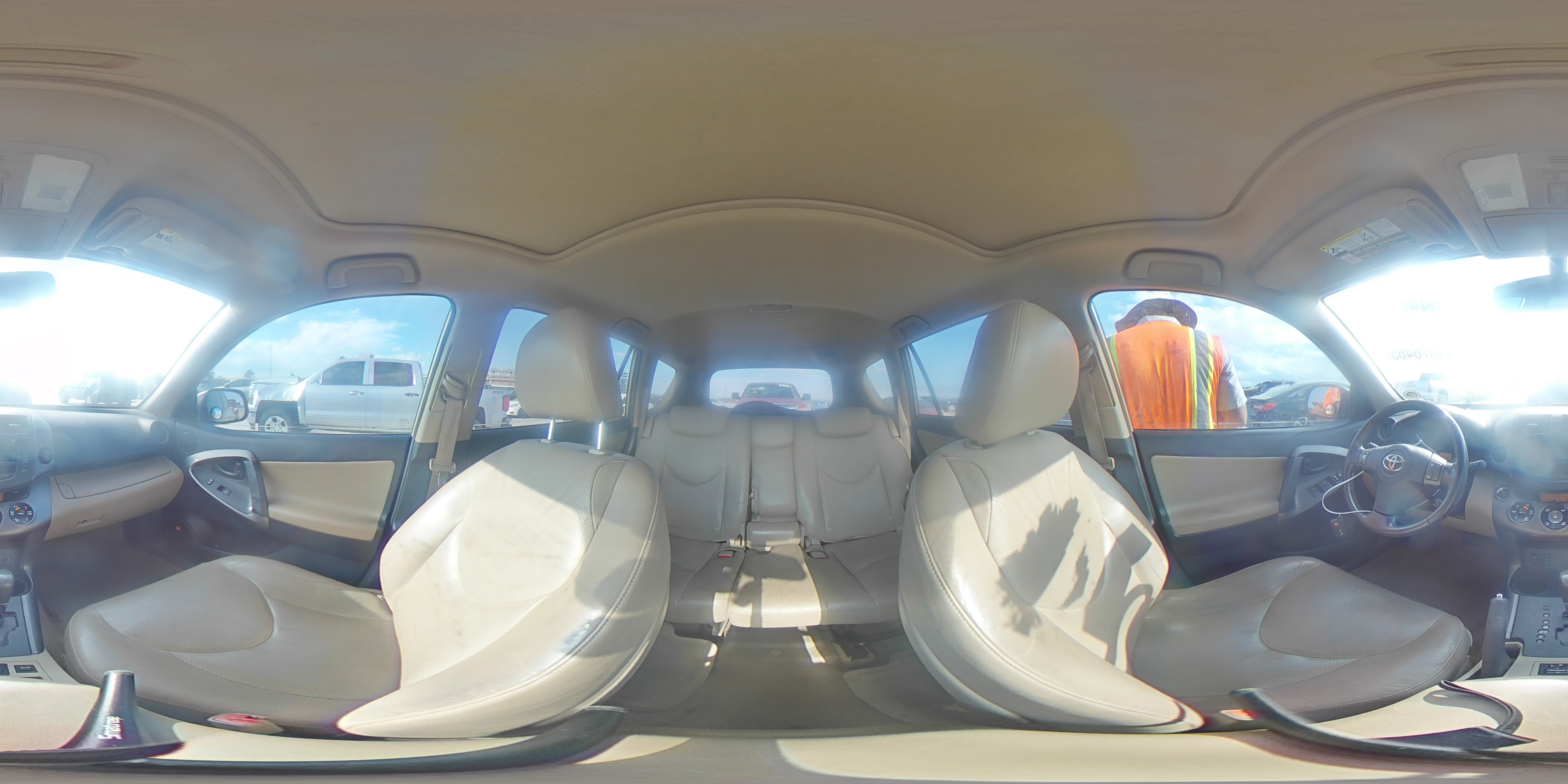 2010 Toyota RAV 4 - Image 13