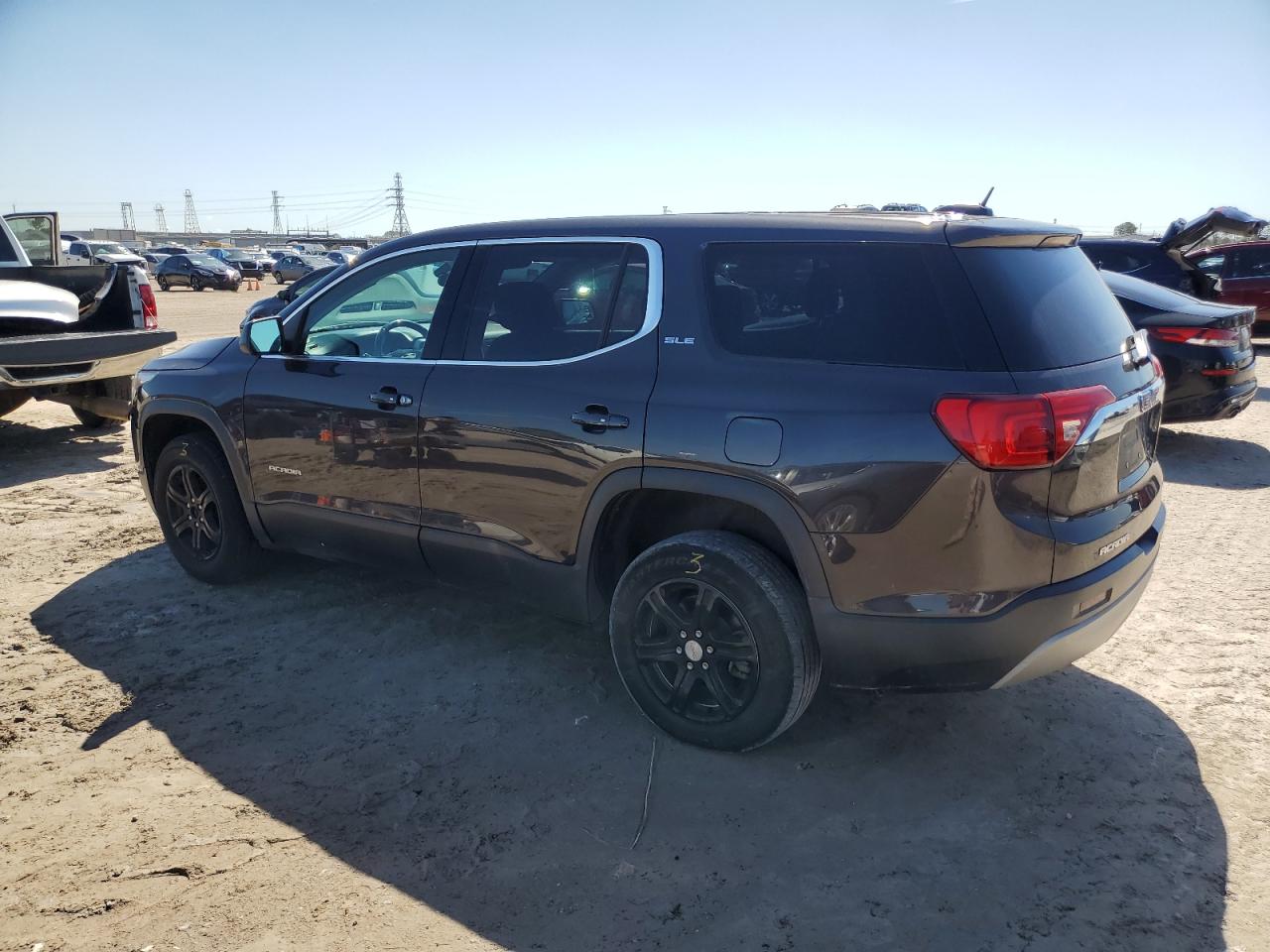 2018 GMC Acadia - Image 2