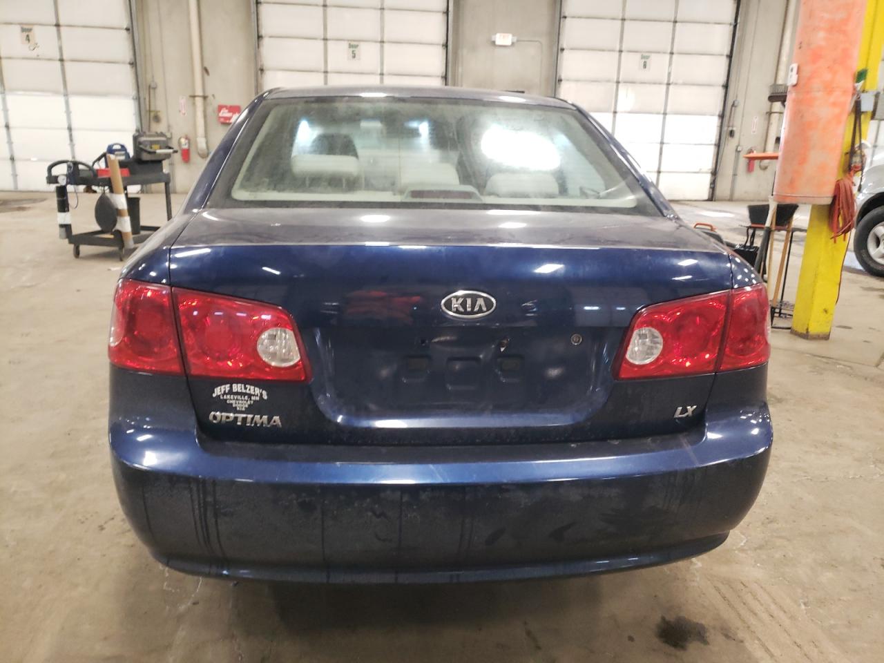 2008 Kia Optima Lx VIN: KNAGE123985517690 Lot: 44560955