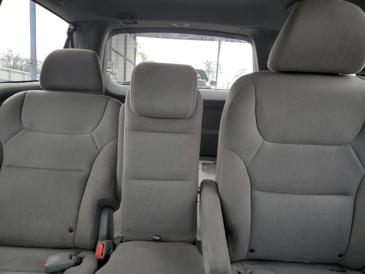 2010 Honda Odyssey - Image 10