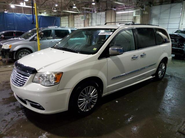 2013 Chrysler Town & Country Touring L للبيع في Woodhaven، MI - Side