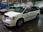 2013 Chrysler Town & Country Touring L للبيع في Woodhaven، MI - Side