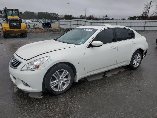 2015 Infiniti Q40 