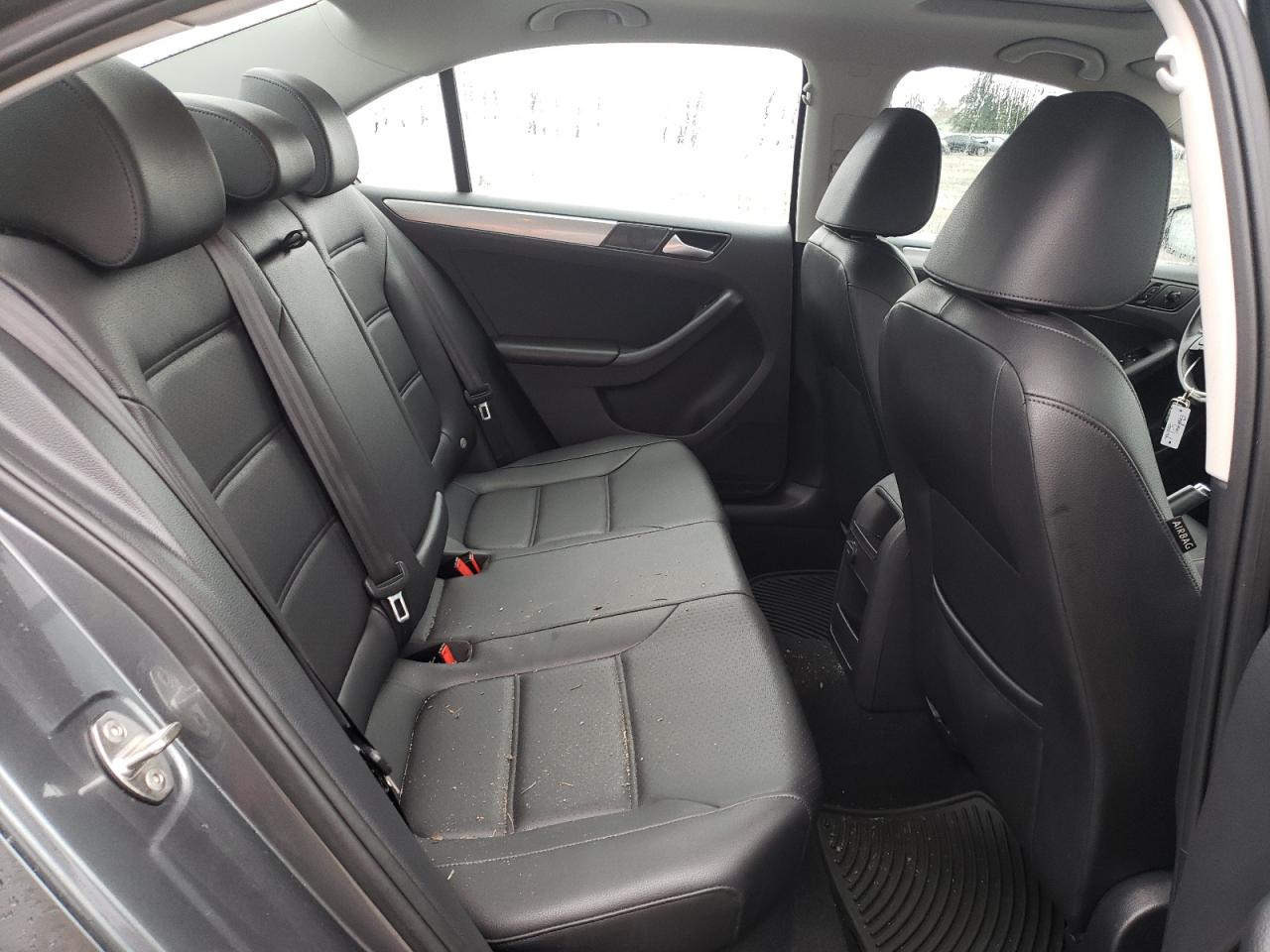 2017 Volkswagen Jetta - Image 10