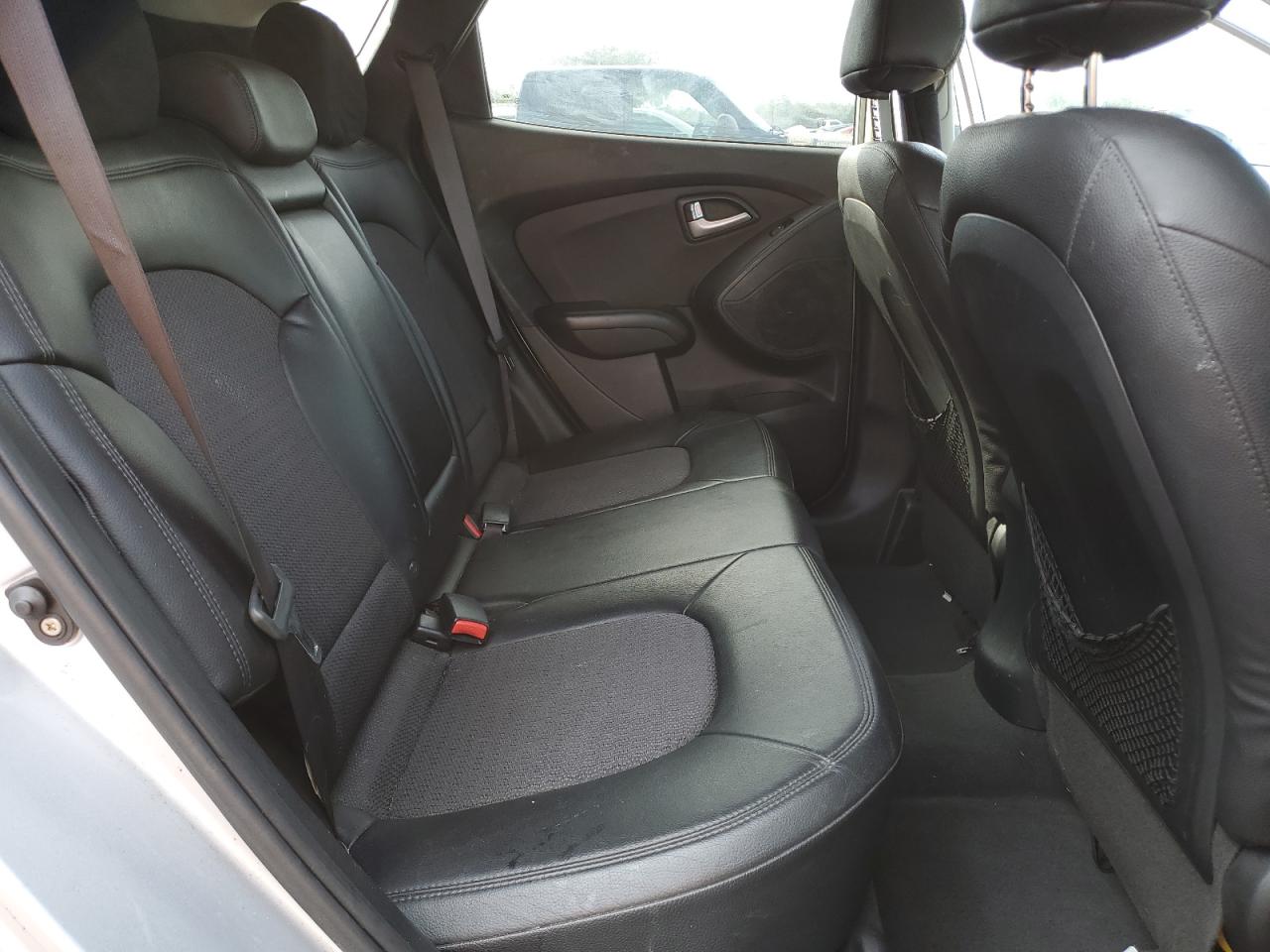 2013 Hyundai Tucson - Image 11