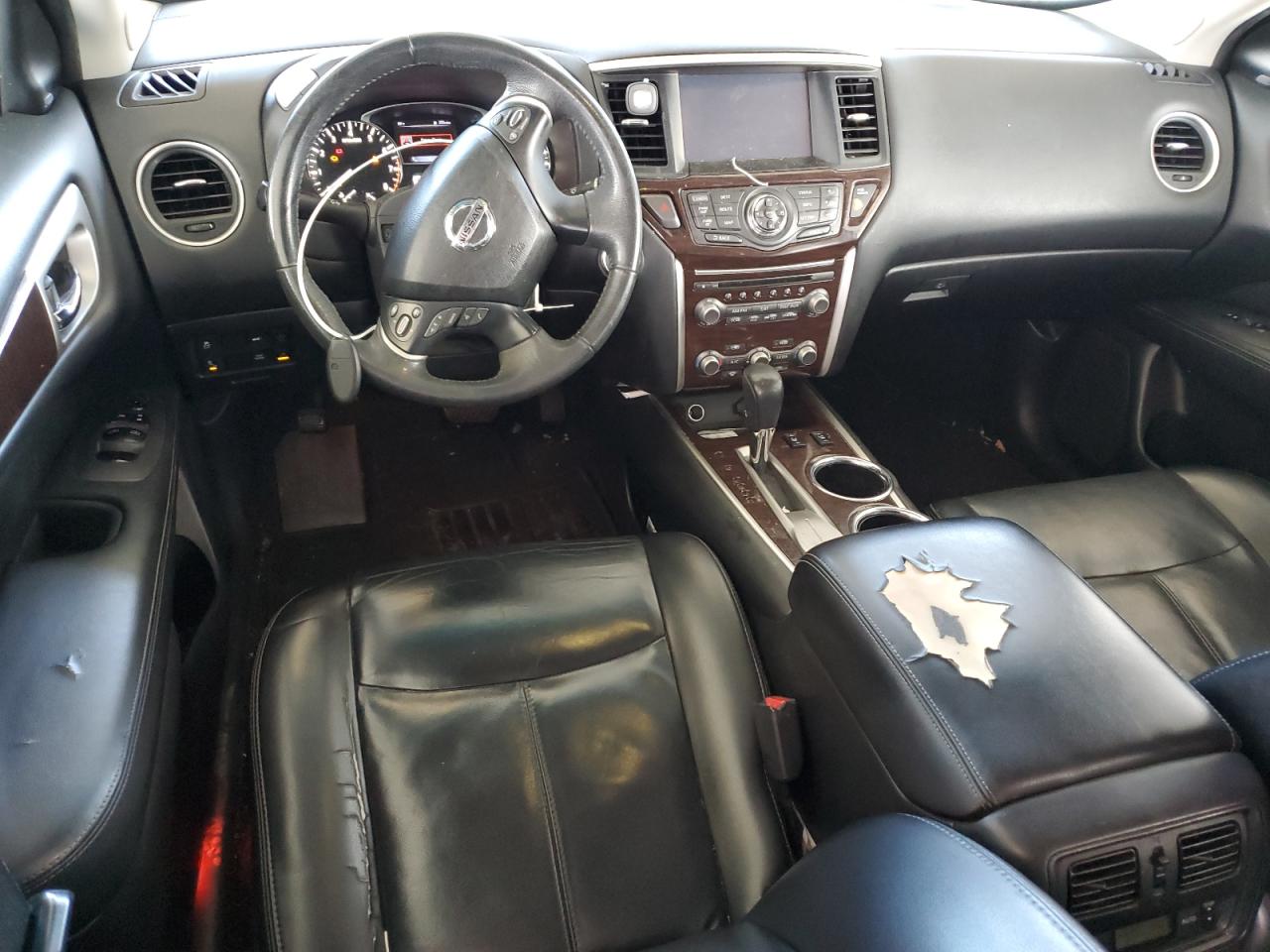 2015 Nissan Pathfinder - Image 8