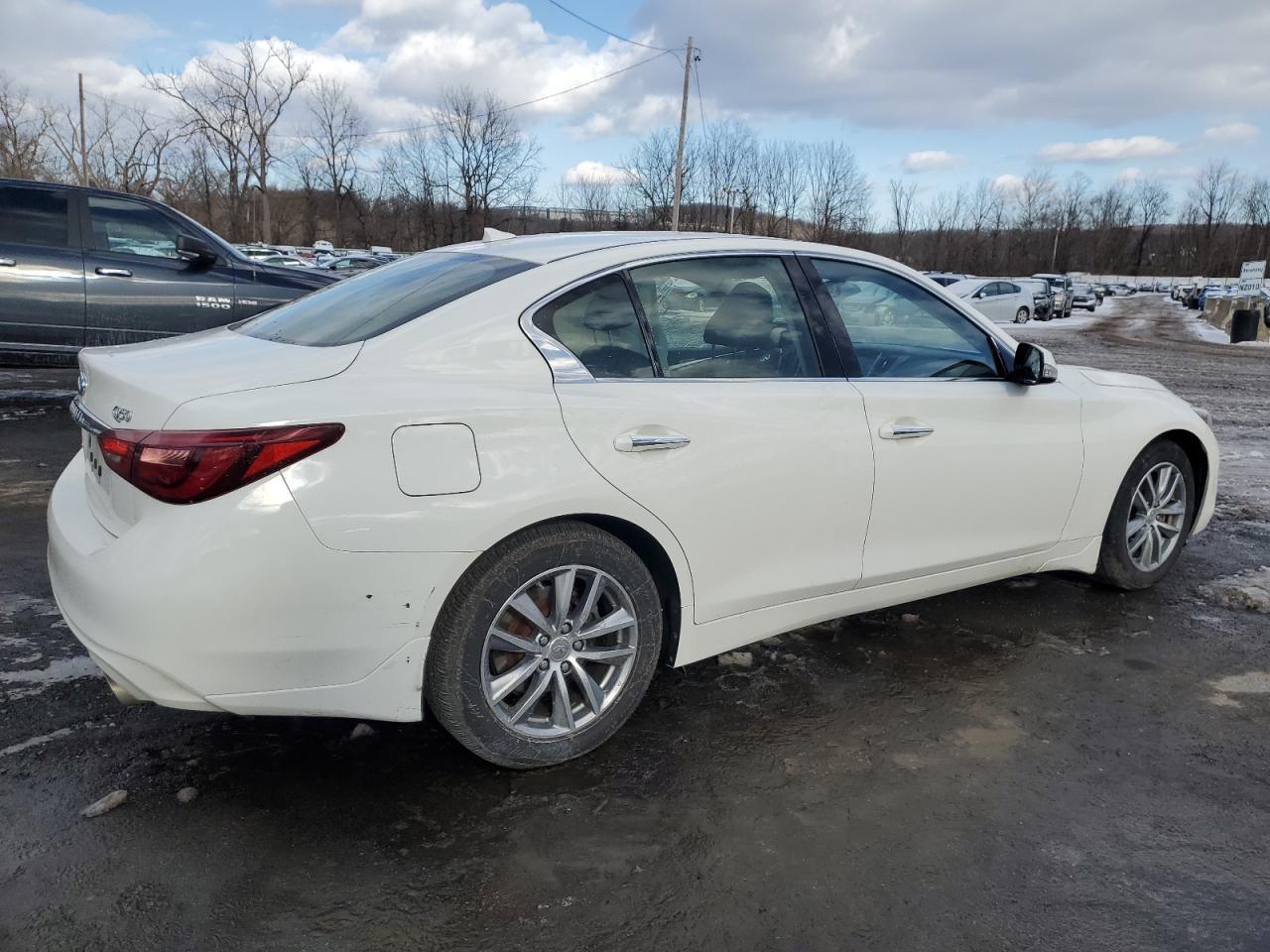 2021 Infiniti Q50 - Image 3