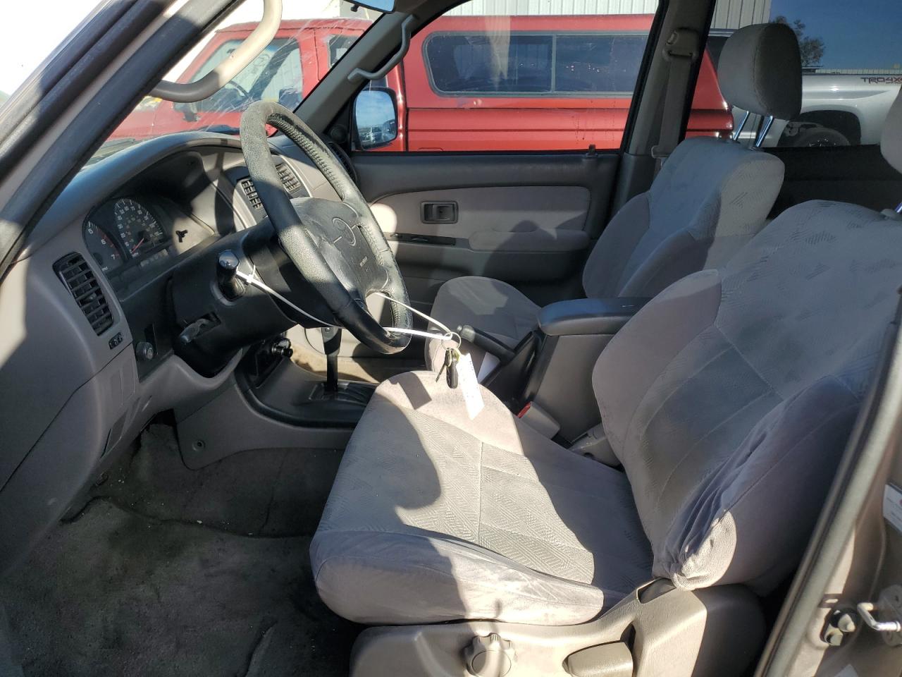 2001 Toyota 4Runner - Image 7