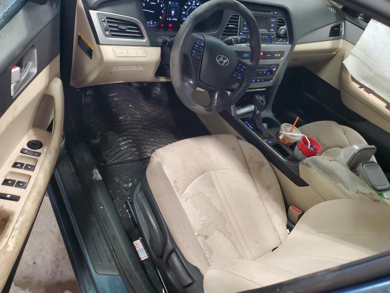 2015 Hyundai Sonata - Image 8